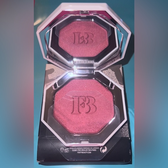Fenty Beauty Killawatt Foil Freestyle Highlighter-Ruby Richez. Pink, Blush, Dark - Picture 5 of 8